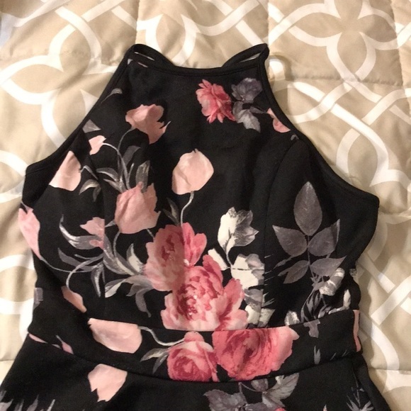 SPEECHLESS Juniors Black Spaghetti Strap Dress - Picture 4 of 9